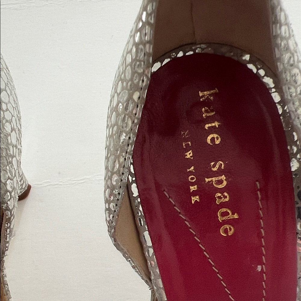 Kate Spade Lara  Cracked Silver Peep-Toe‎ High Heels Size 7.5 B 
Made in Italy - Picture 2 of 12